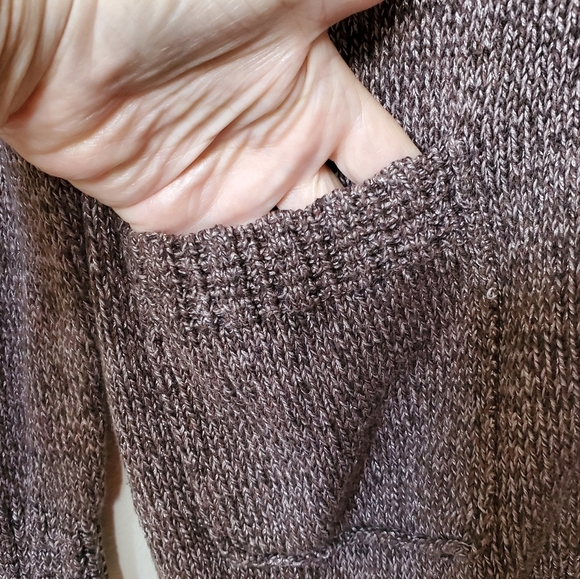 Eddie Bauer Vintage Cardigan.   Size Large - Picture 3 of 6